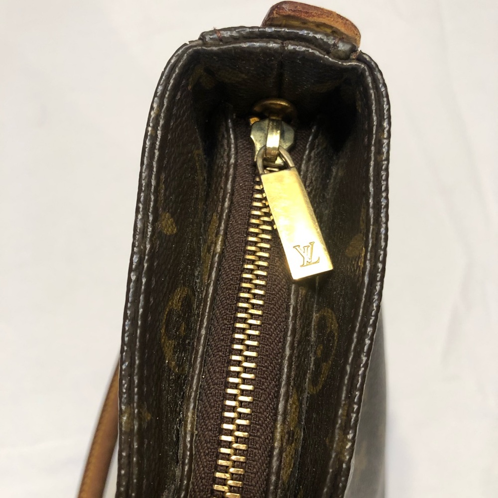 Louis Vuitton Monogram Looping GM - Picture 6 of 15